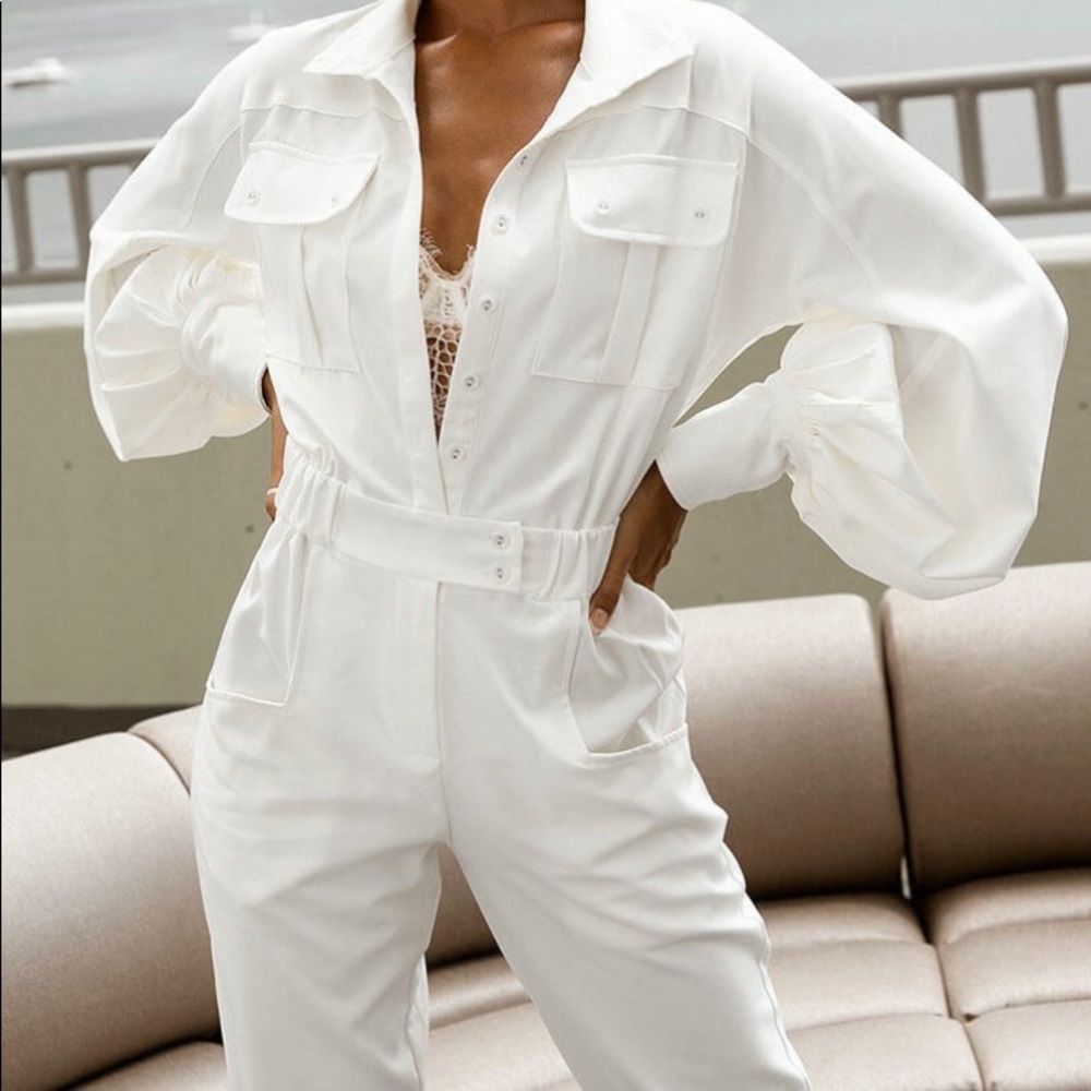✨BALLOON SLEEVE JUMPSUIT